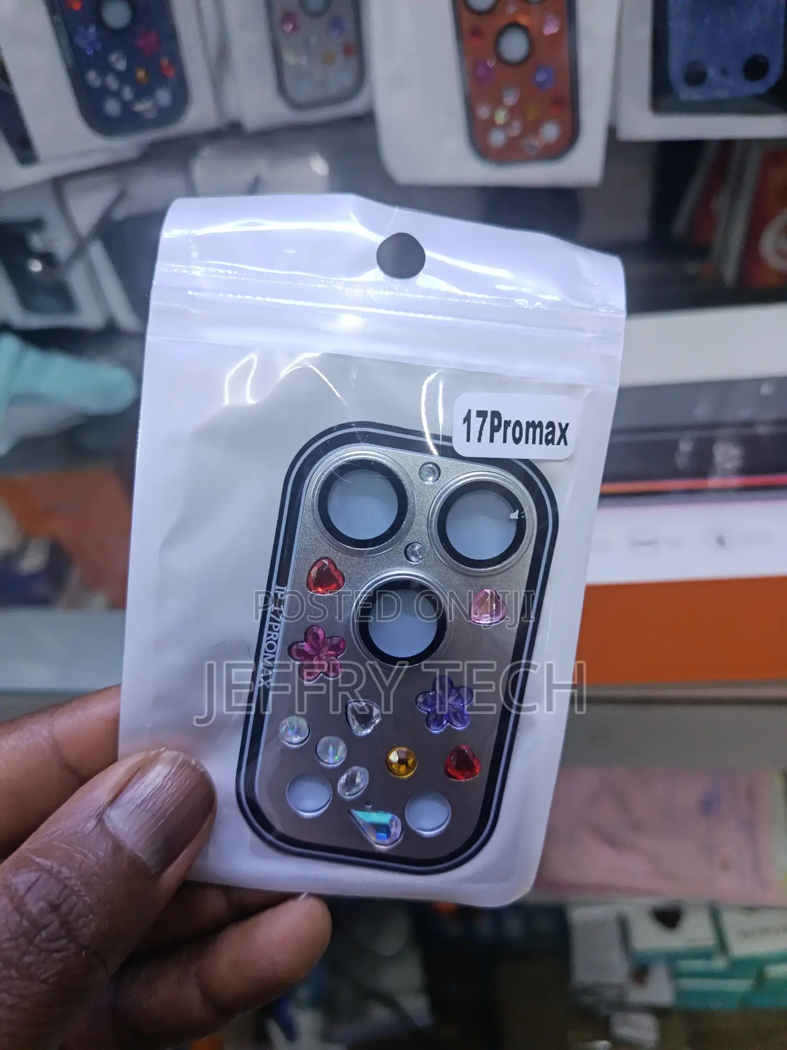 Decorative Metal Camera Lens Protector Designed the iPhone 17 Pro Max.