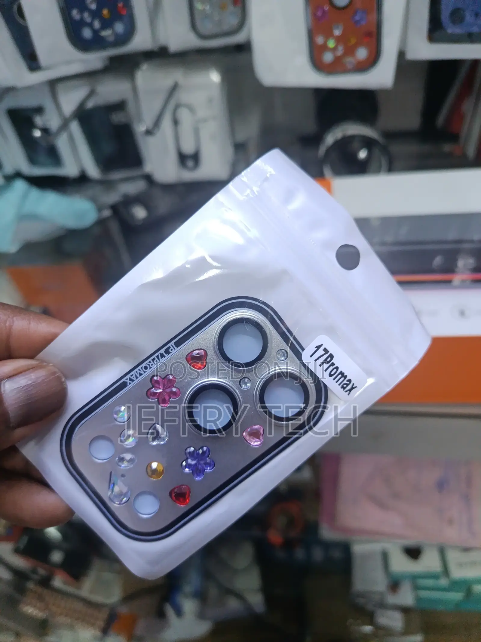 Decorative Metal Camera Lens Protector Designed the iPhone 17 Pro Max.