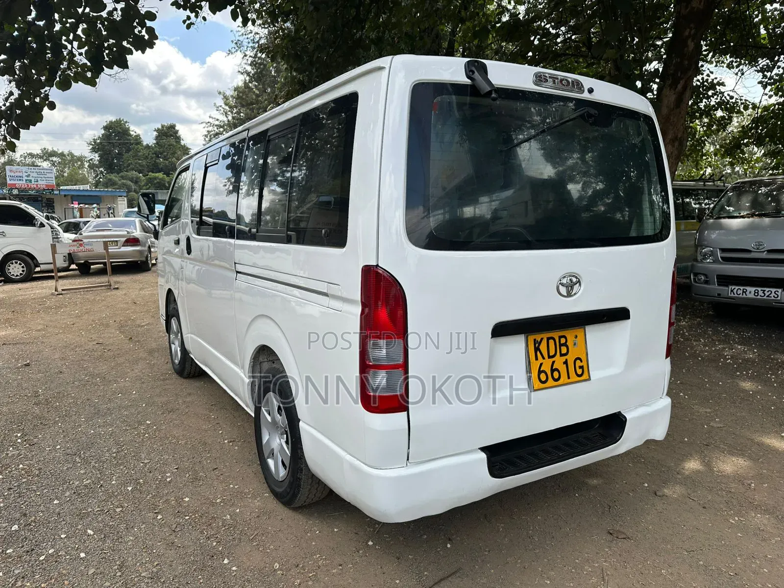 Toyota HiAce 2014 White