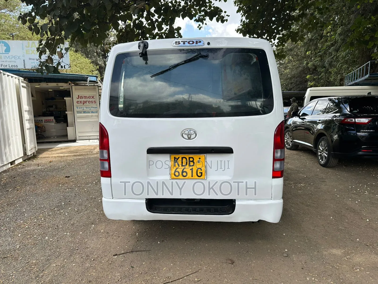 Toyota HiAce 2014 White