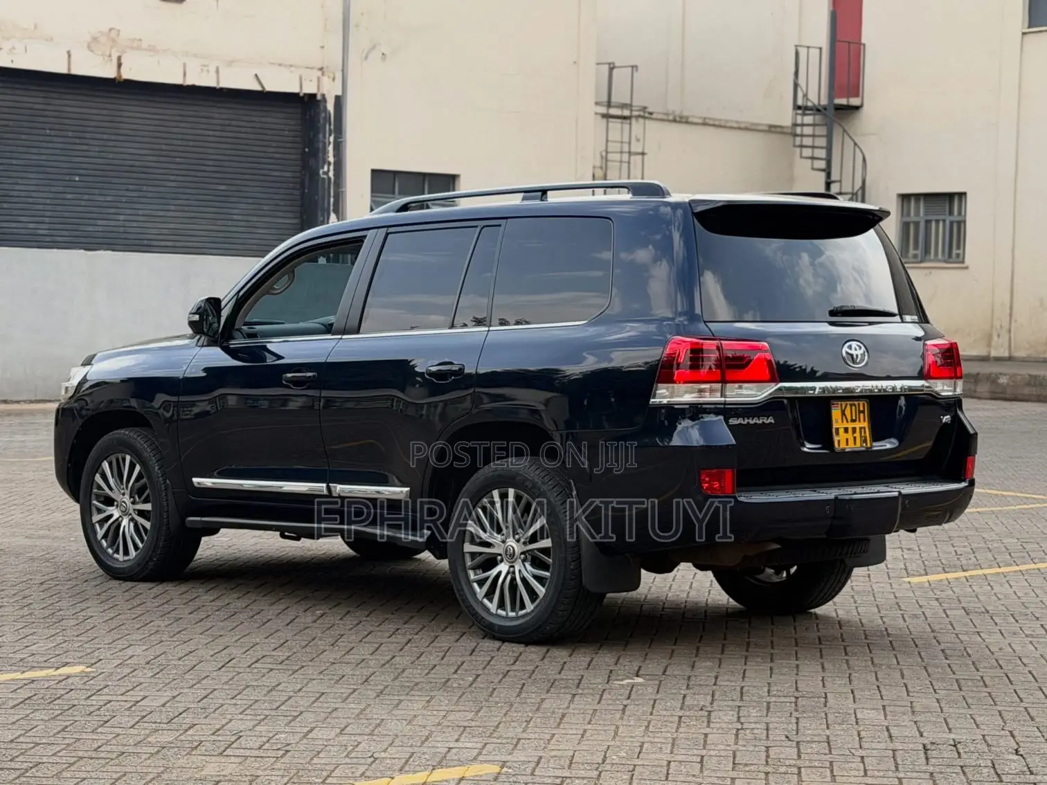 Toyota Land Cruiser 2016 Blue