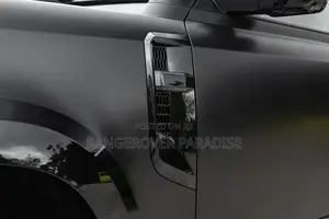 Land Rover Defender X-Dynamic SE 2023 Black
