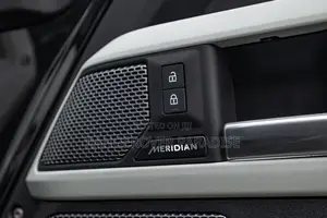 Land Rover Defender X-Dynamic SE 2023 Black