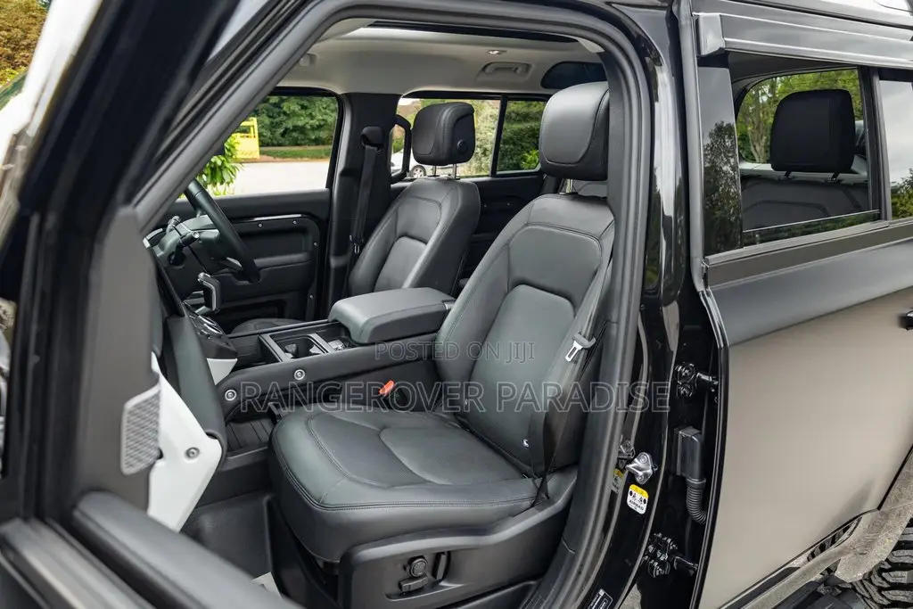 Land Rover Defender X-Dynamic SE 2023 Black
