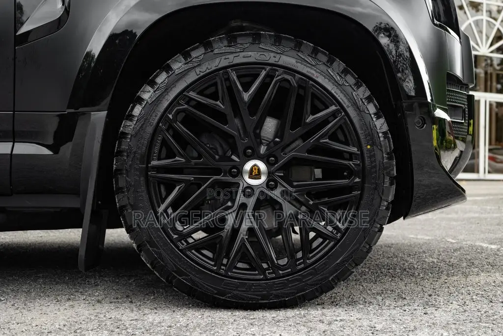 Land Rover Defender X-Dynamic SE 2023 Black