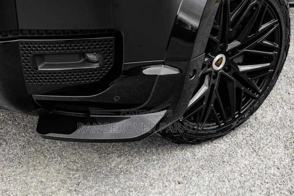 Land Rover Defender X-Dynamic SE 2023 Black