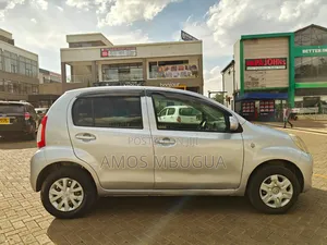 Toyota Passo 2015 Silver