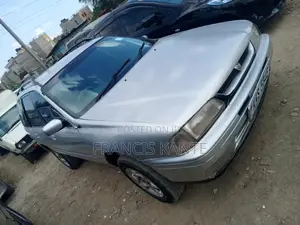 Nissan Wingroad 2005 Silver