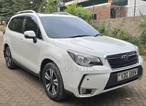 Subaru Forester 2018 White