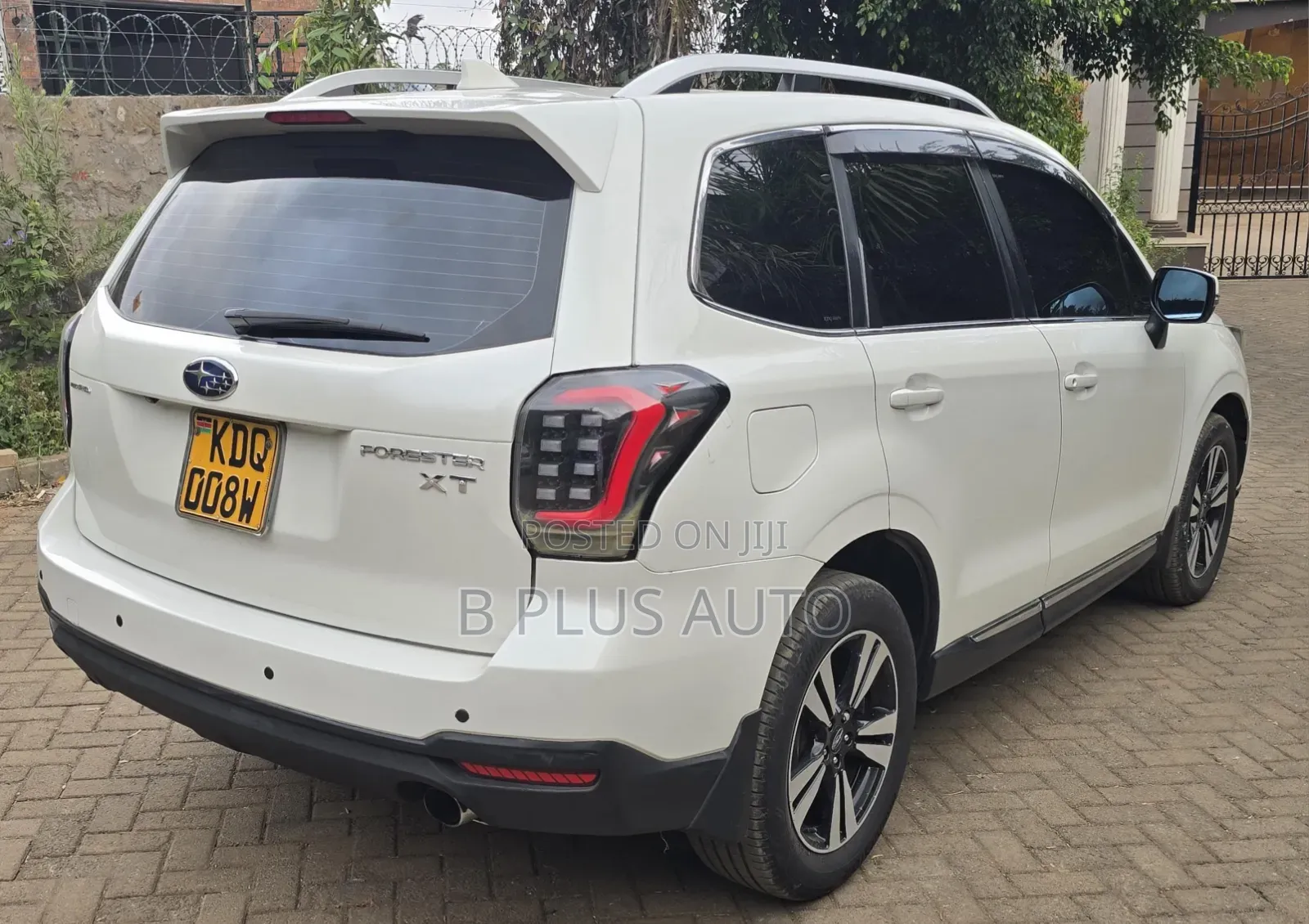 Subaru Forester 2018 White