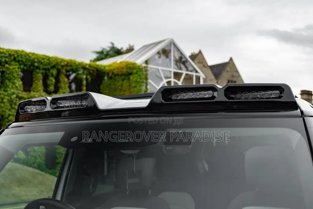 Land Rover Defender 2024 Gray