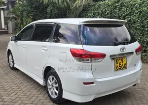 Toyota Wish 2012 White