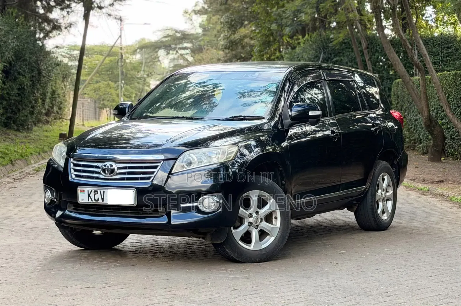 Toyota Vanguard 2012 Black