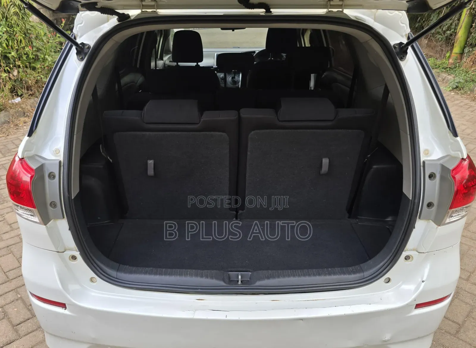 Toyota Wish 2012 White