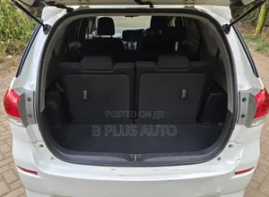 Toyota Wish 2012 White