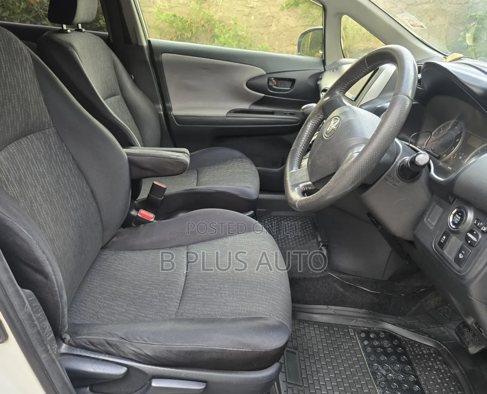 Toyota Wish 2012 White
