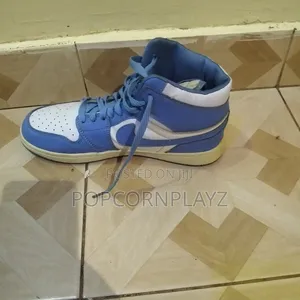 Nike Air Jordan 1 Retro High Og "University Blue" – Size [41]