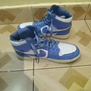 Nike Air Jordan 1 Retro High Og "University Blue" – Size [41]