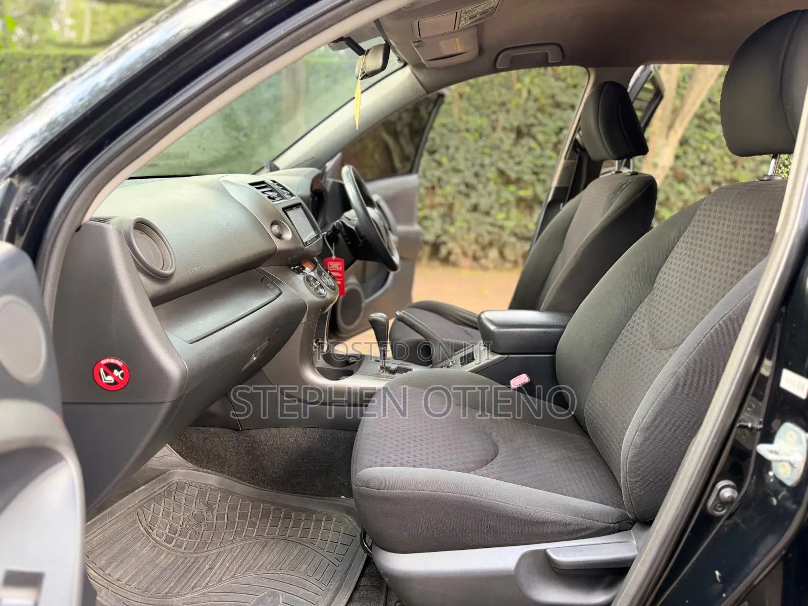 Toyota Vanguard 2012 Black