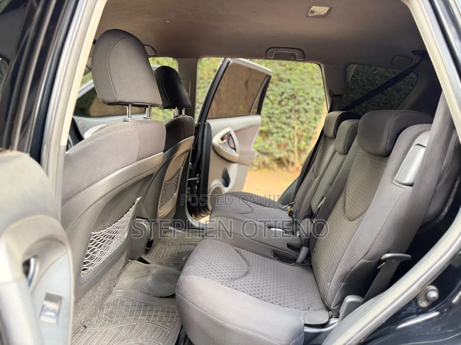 Toyota Vanguard 2012 Black