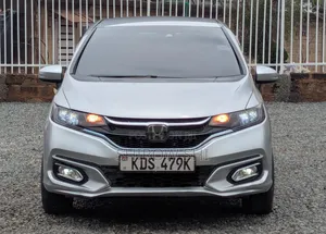 Honda Fit 2017 Silver