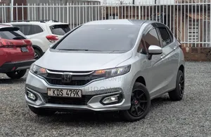Honda Fit 2017 Silver