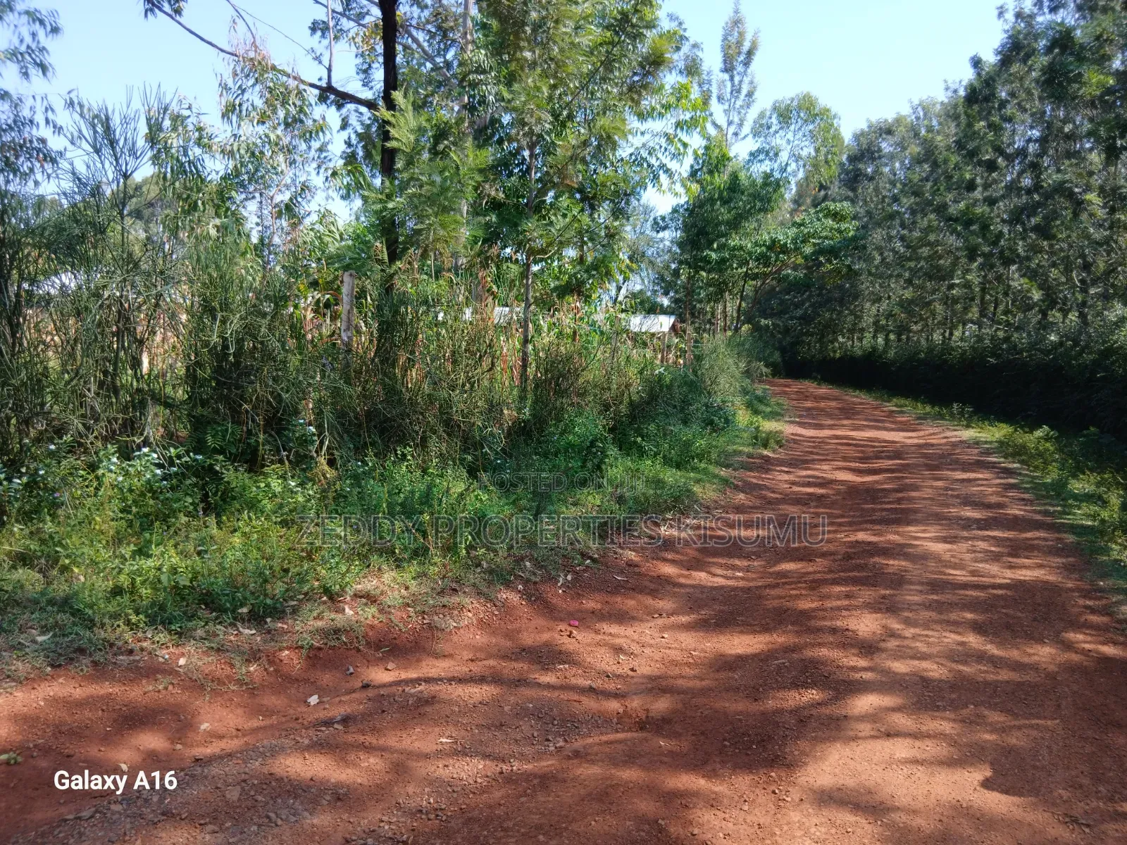 2 Acres Kisumu Nyahera Touching the Road End-to-End