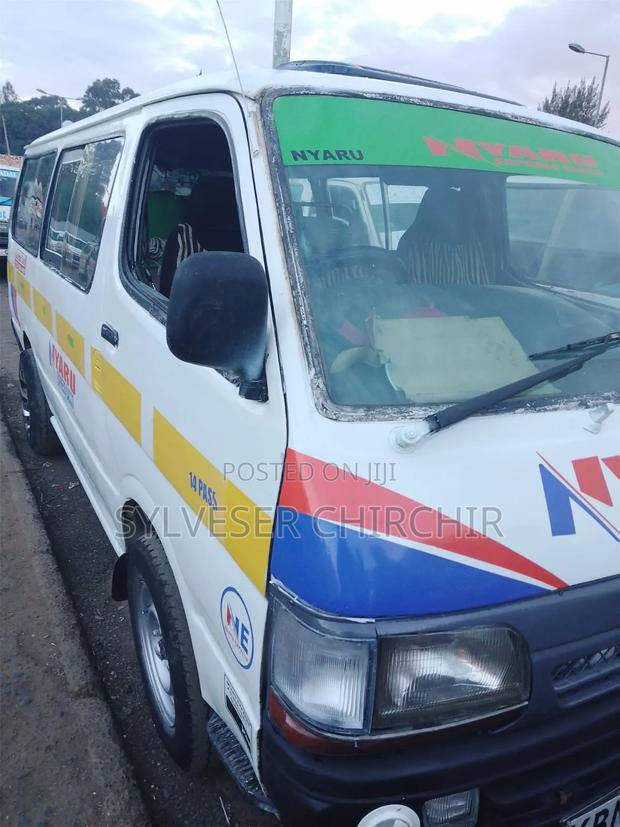 Toyota HiAce 2006 White - thumbnail 3