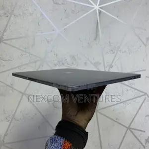 Laptop Apple MacBook Pro 16GB Intel Core i7 SSD 256GB