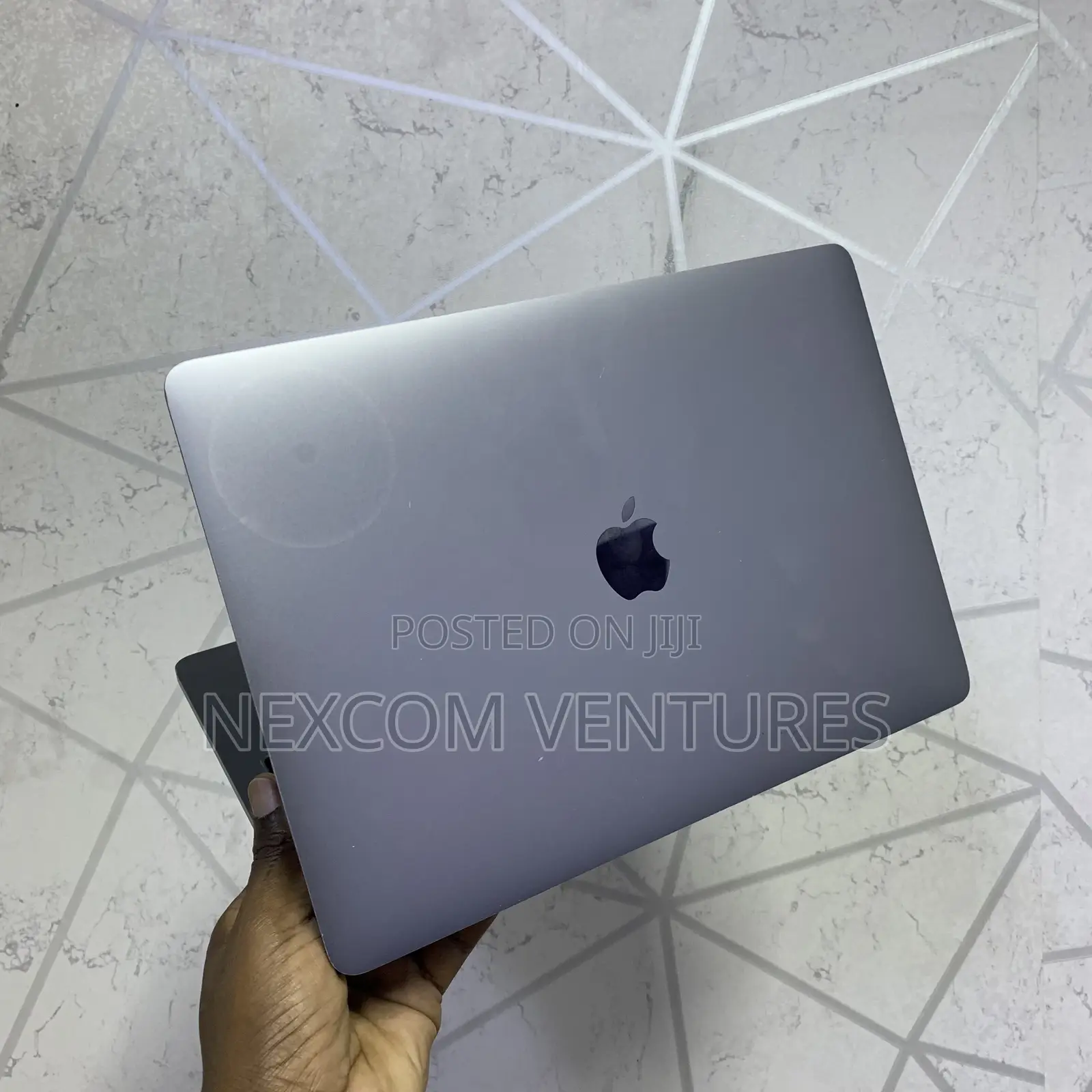 Laptop Apple MacBook Pro 16GB Intel Core i7 SSD 256GB