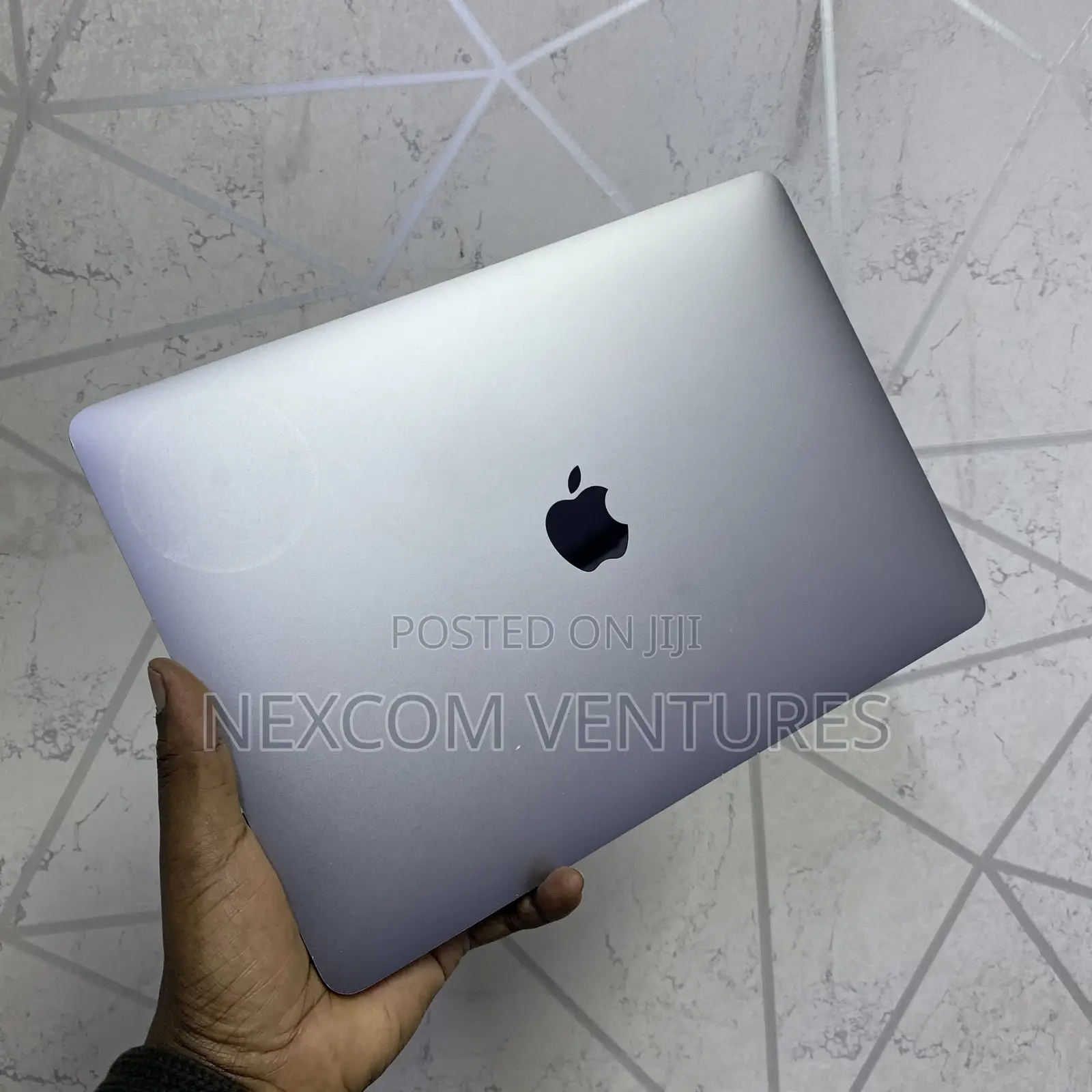 Laptop Apple MacBook Pro 16GB Intel Core i7 SSD 256GB