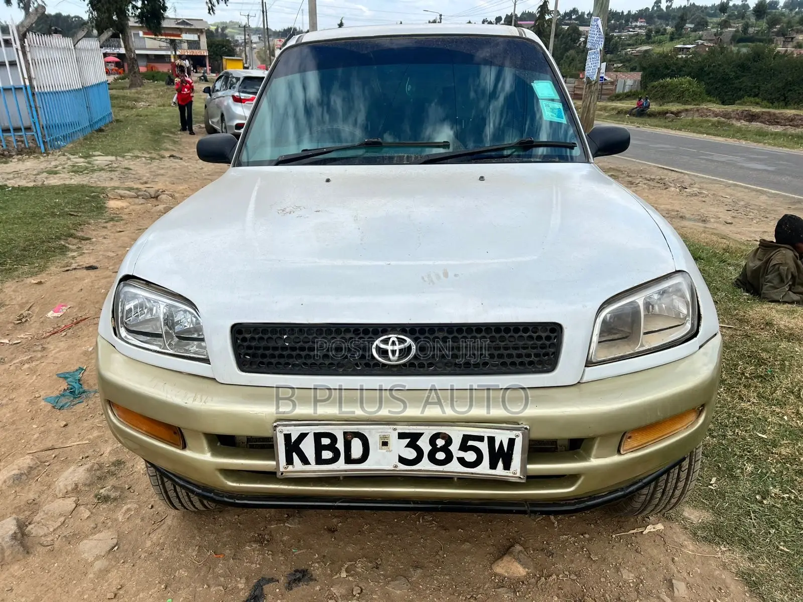 Toyota RAV4 Automatic 2000 White