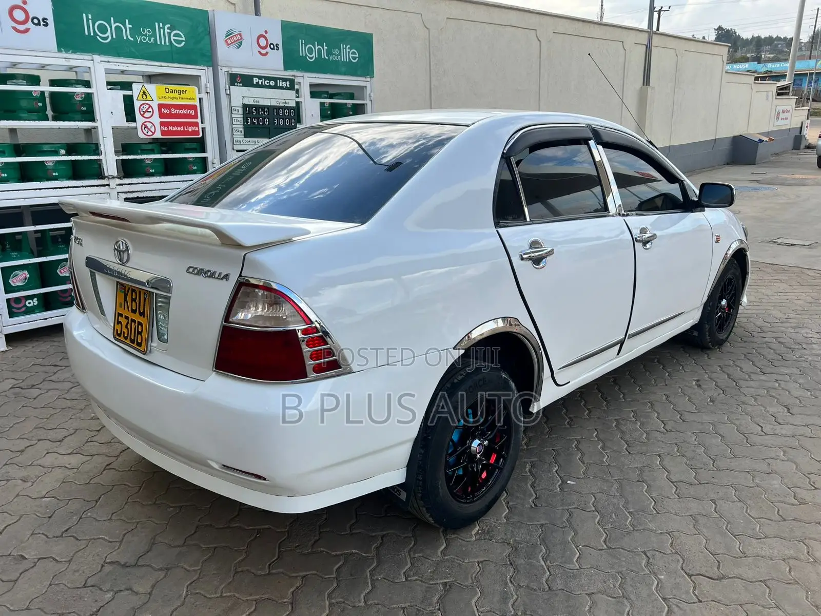 Toyota Corolla 2005 White