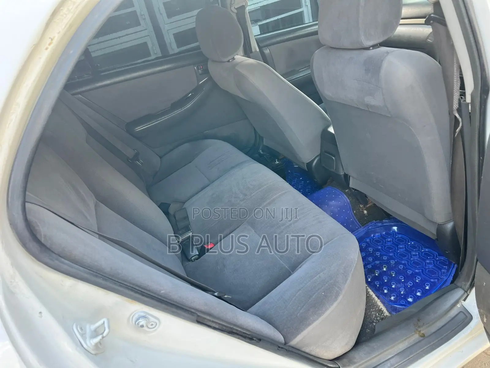 Toyota Corolla 2005 White