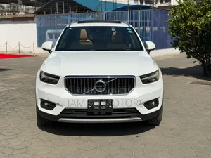 Volvo XC40 T4 Hybrid FWD 2020 White 