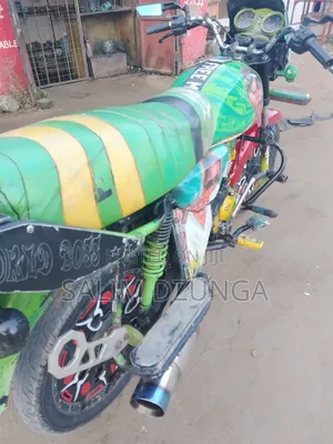 Bajaj Boxer 2021 Black