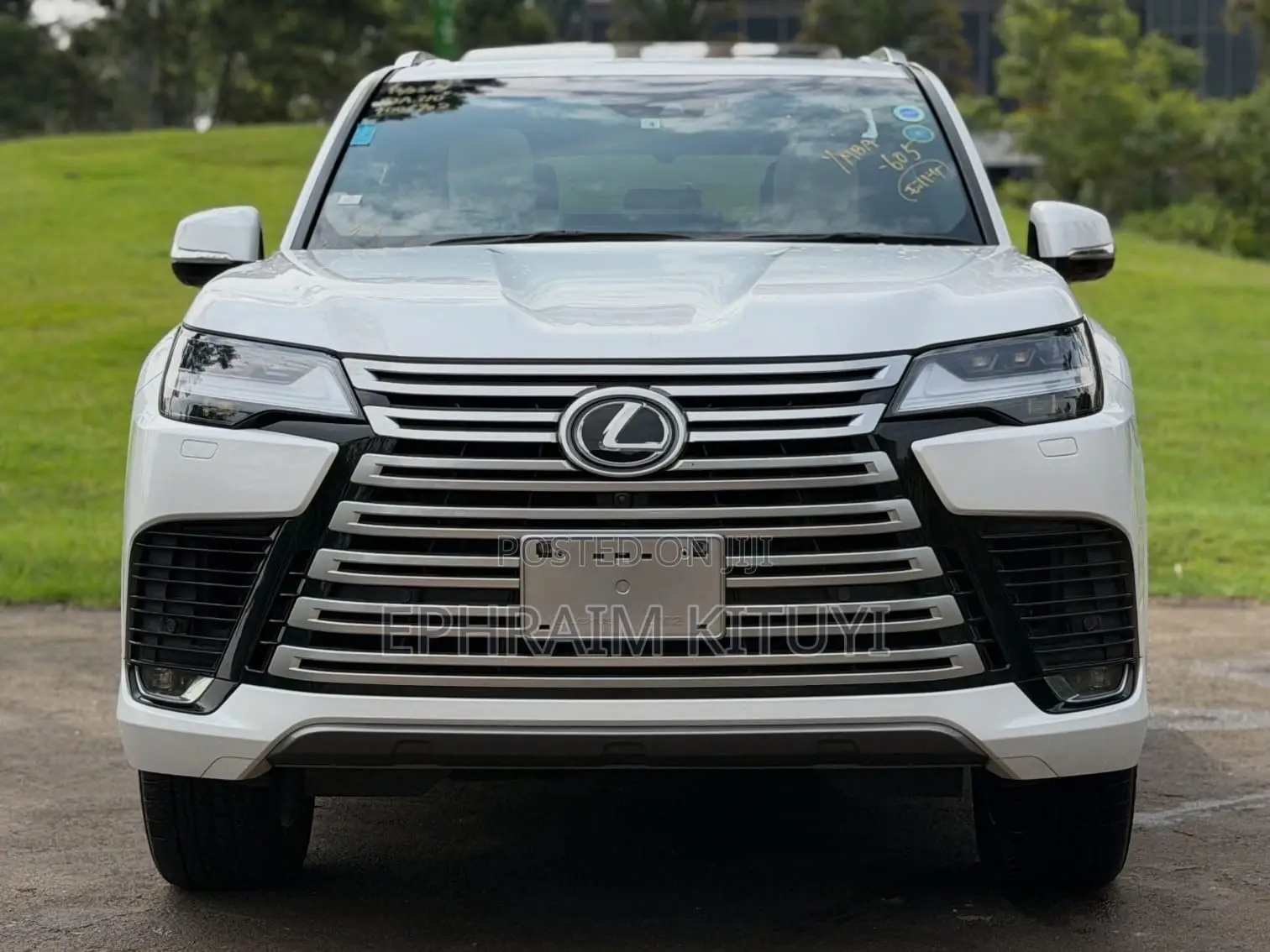Lexus LX 2022 White