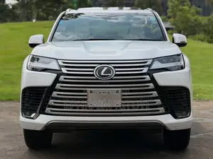 Lexus LX 2022 White