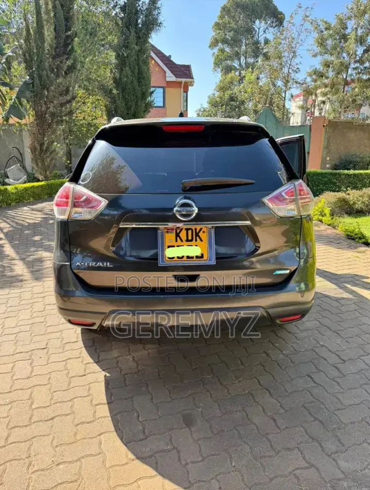 Nissan X-Trail 2014 Green