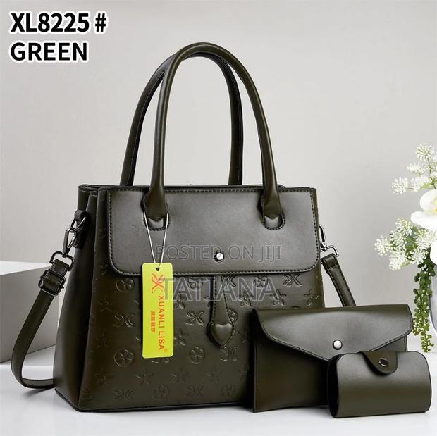 Handbags_haul - thumbnail 3