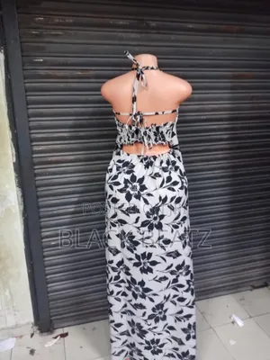 Backless Dresses (Material: English Satin, Comfortable and Breathable)