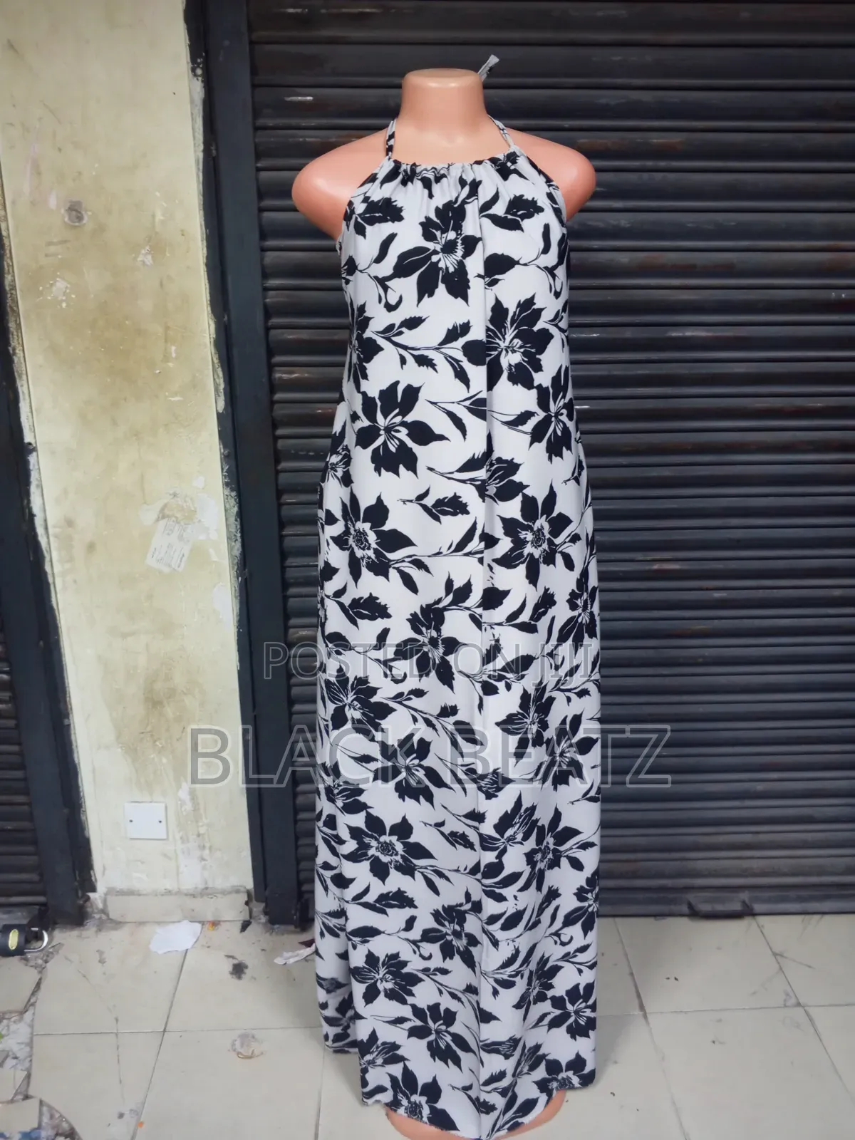 Backless Dresses (Material: English Satin, Comfortable and Breathable)