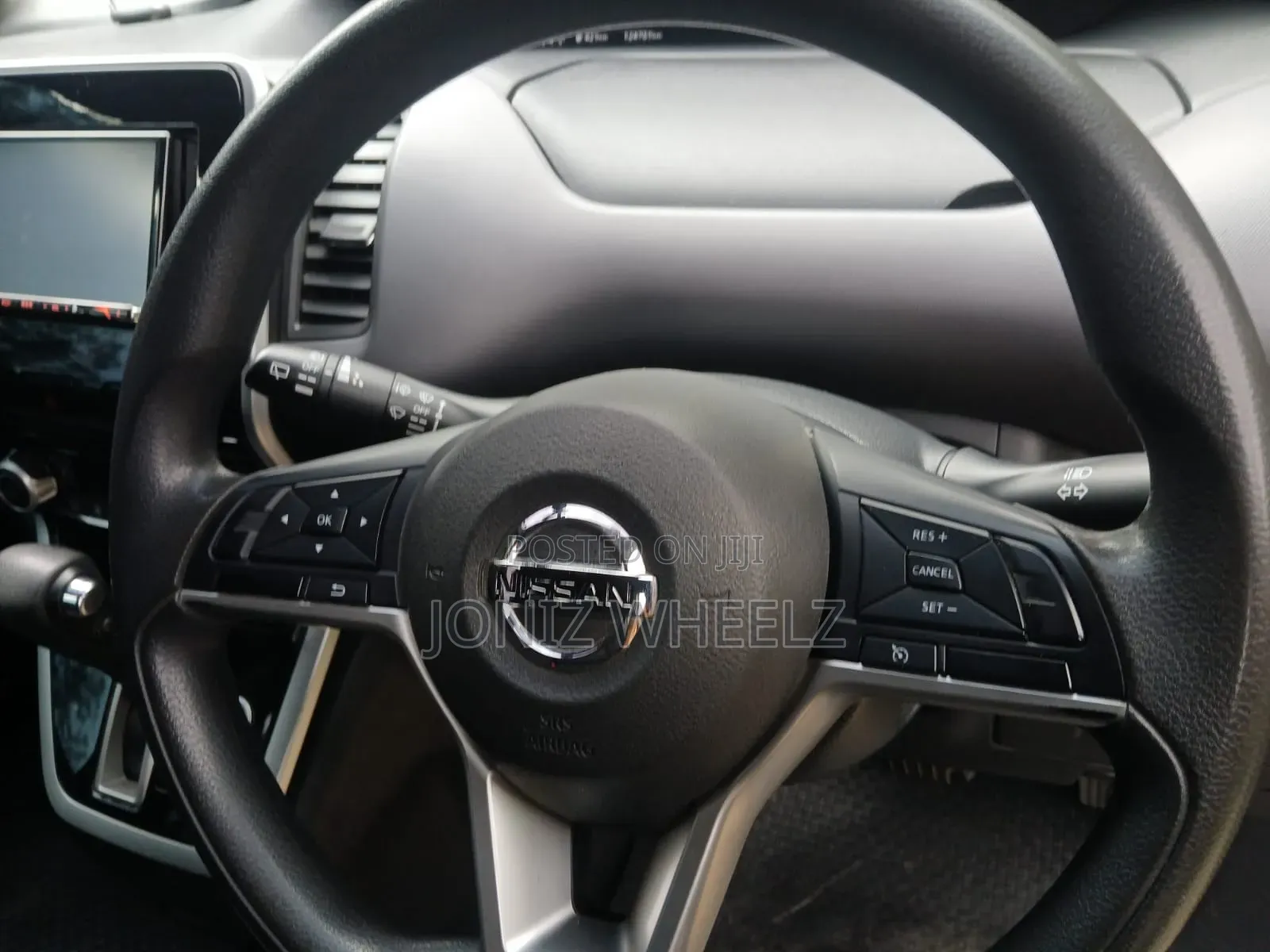 Nissan Serena 2017 Purple
