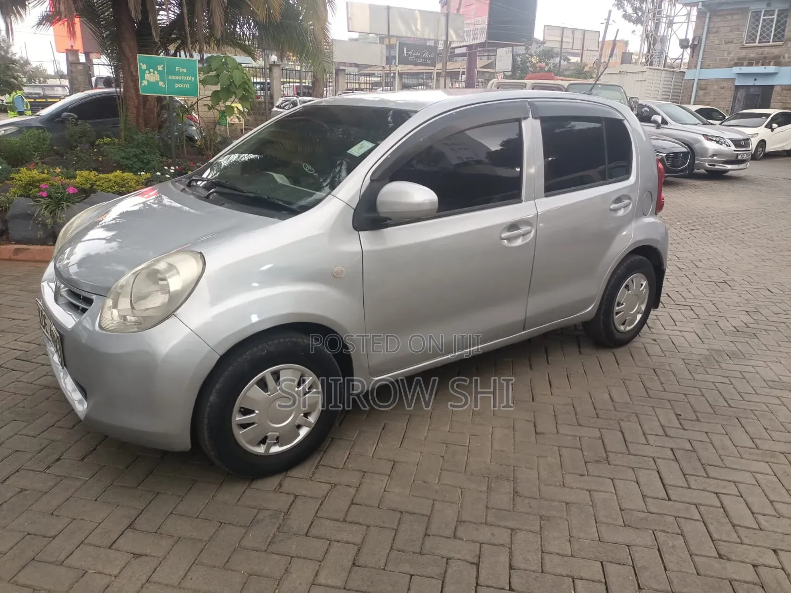 Toyota Passo 2014 Silver