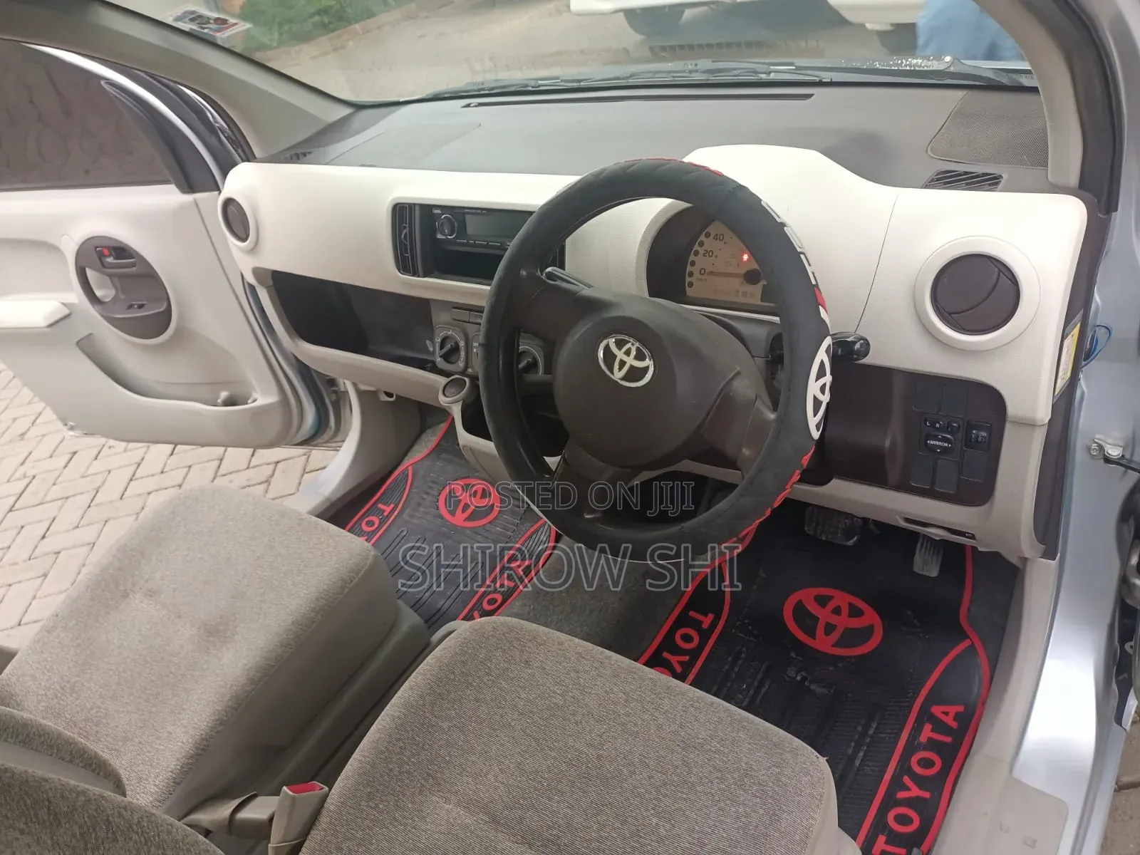 Toyota Passo 2014 Silver