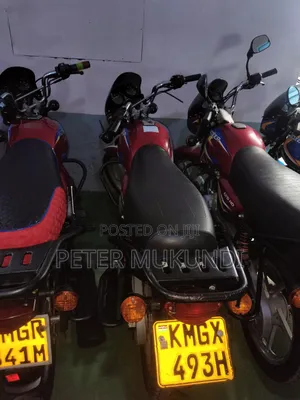 Bajaj Boxer 125 2026 Red