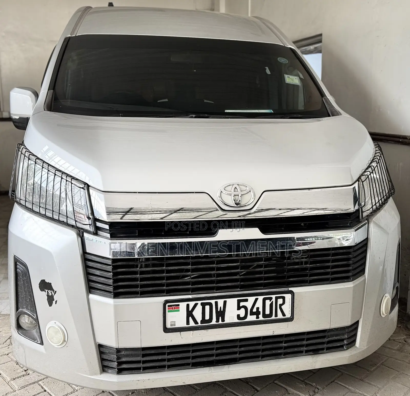 Toyota HiAce 2019 Silver