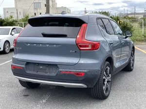 Volvo XC40 B4 Petrol FWD 2020 Blue