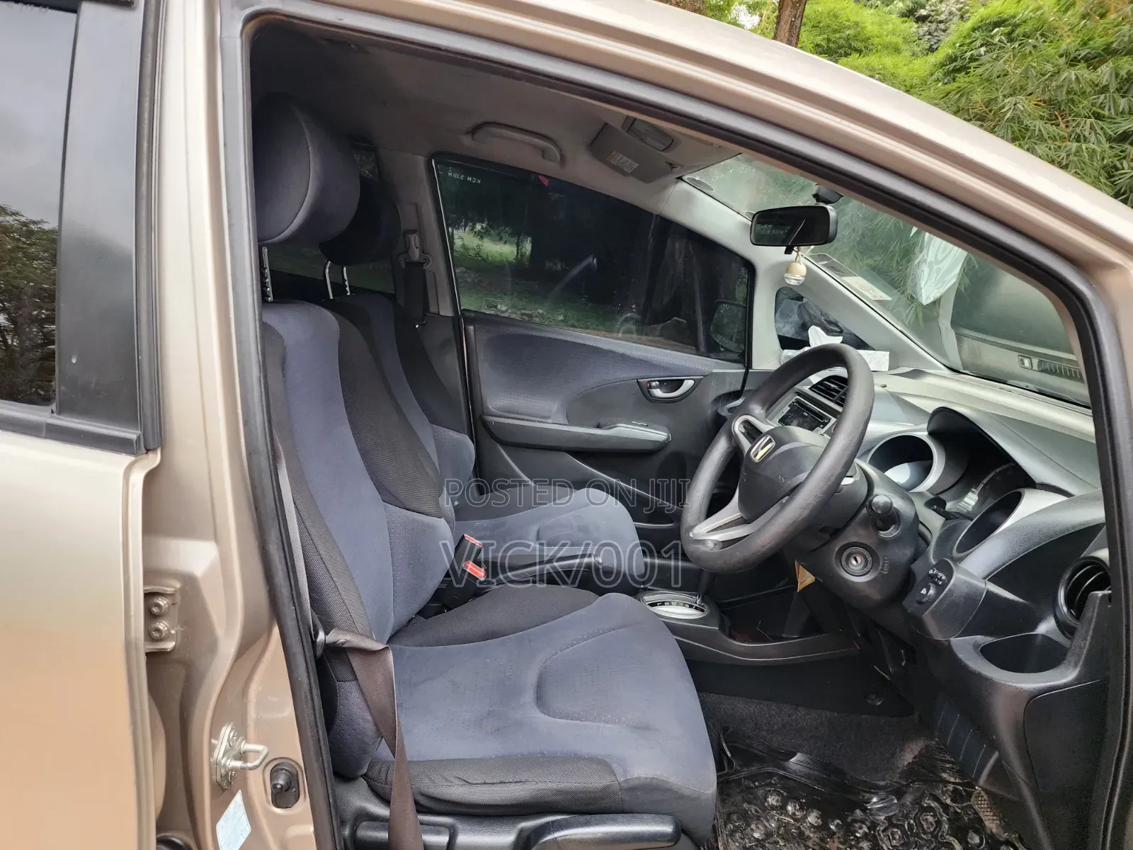 Honda Fit Automatic 2011 Beige
