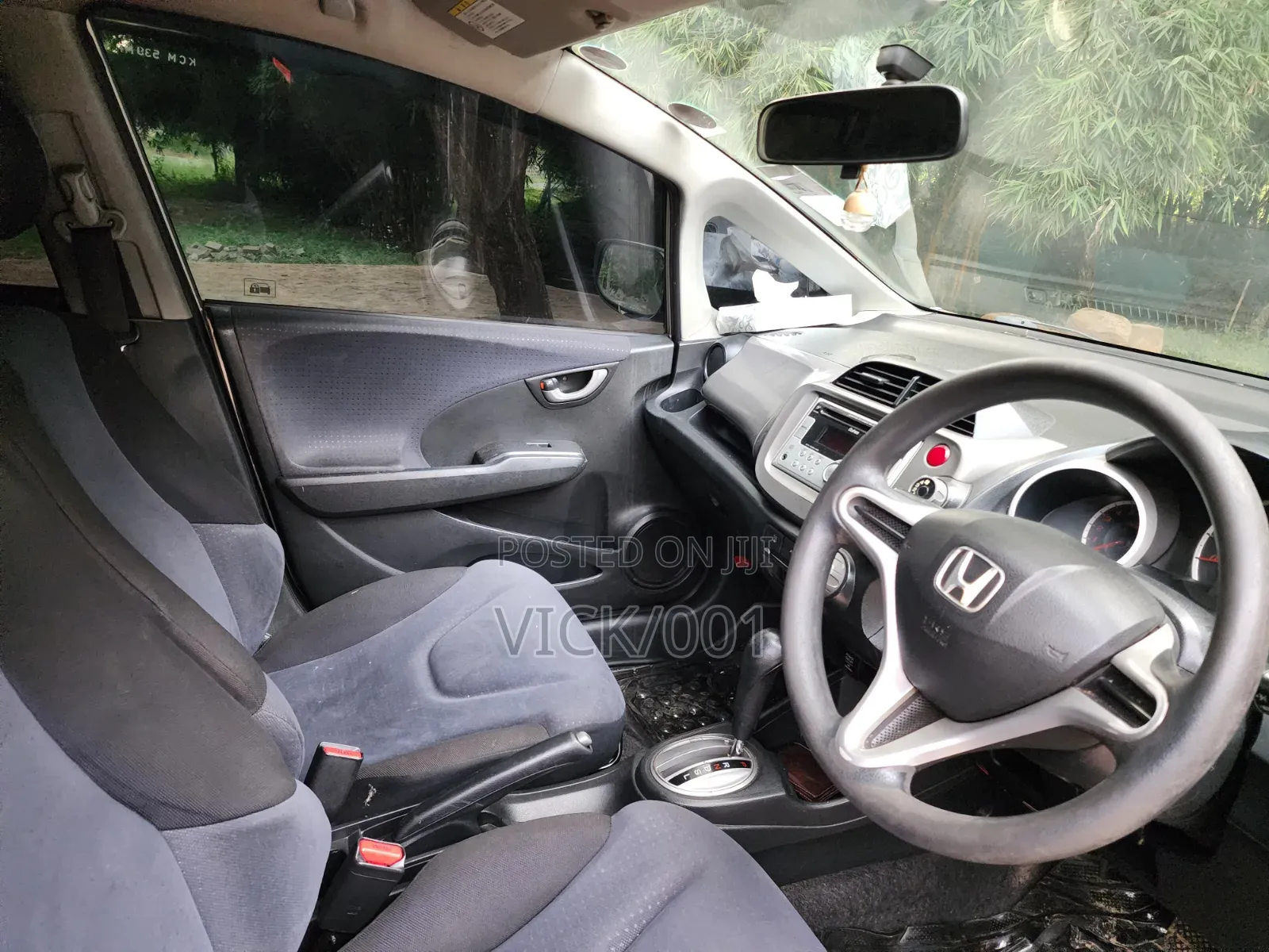 Honda Fit Automatic 2011 Beige